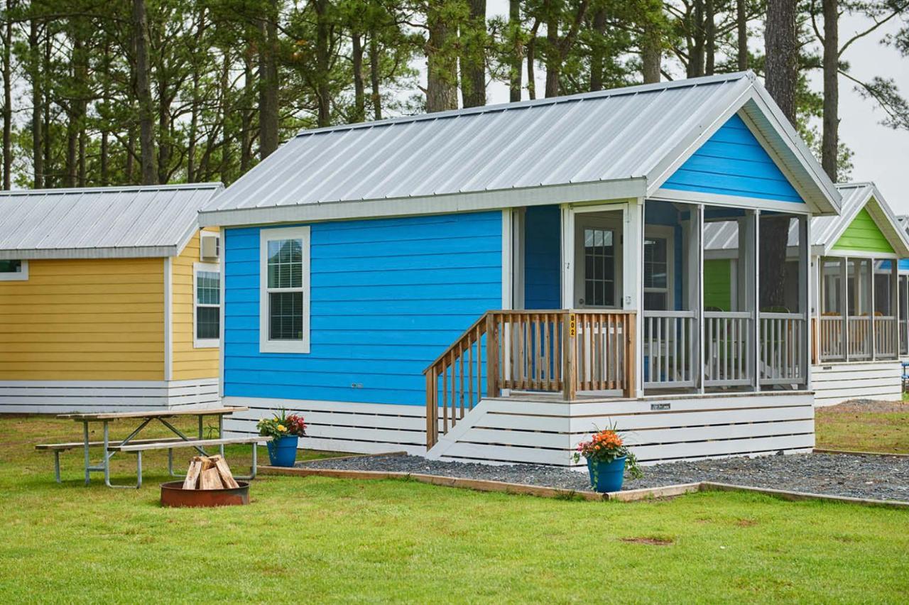 Jellystone Park Chincoteague Island Villa Room photo